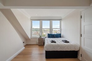 2 chambres, bureau, fer et planche à repasser, Wi-Fi gratuit