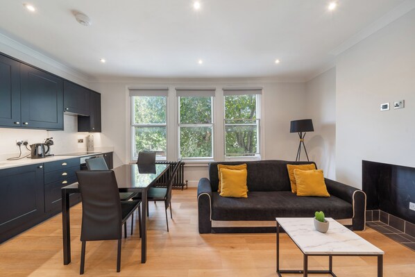 TV connectée, cheminée