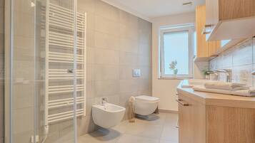 Family Villa, Multiple Bedrooms, 2 Bathrooms (Vipava River Retreat) | Bathroom | Shower, towels, soap, shampoo