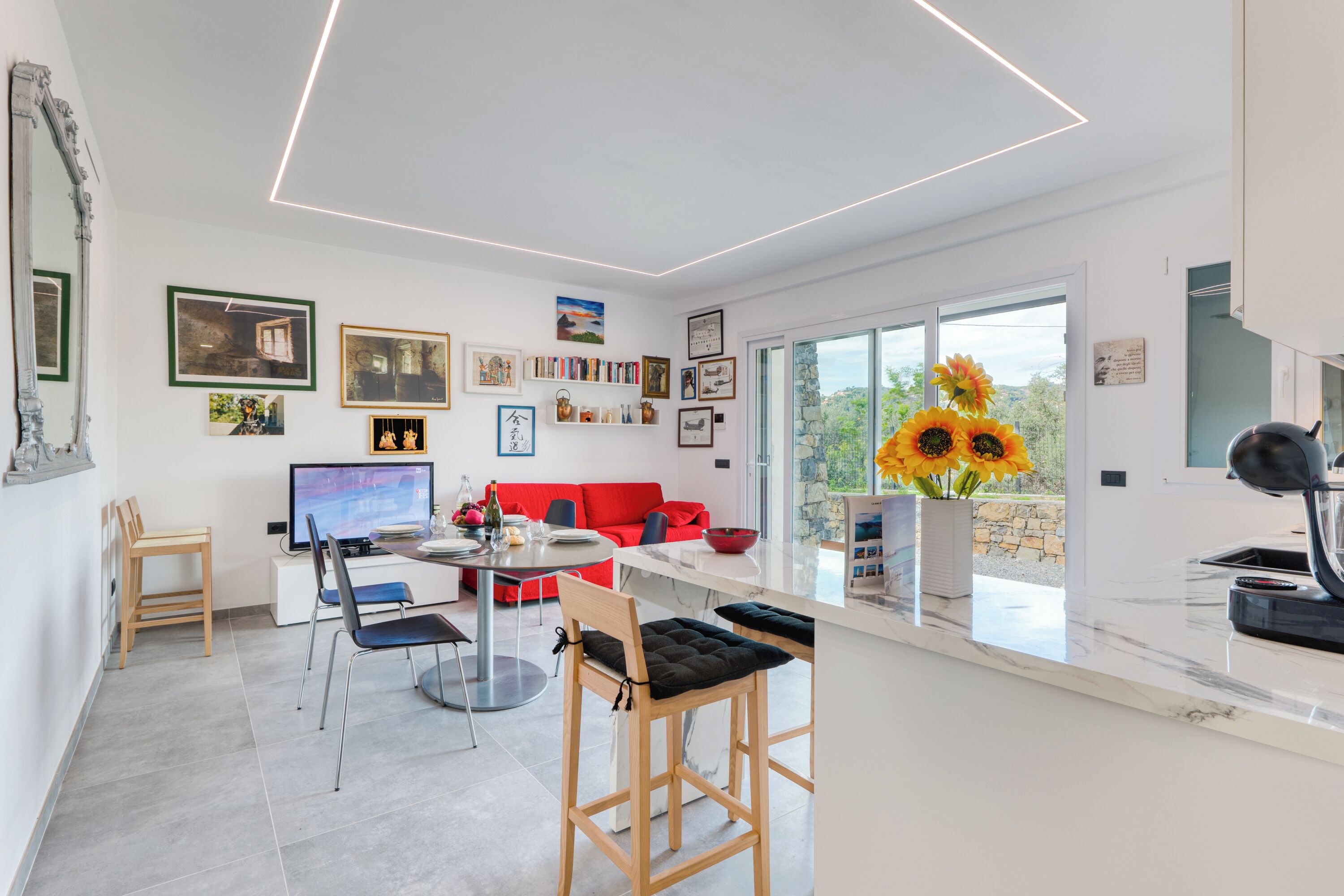 Standard Apartment, Multiple Bedrooms (Gemma Marina Near Villa Grock Museum) | Living area | 21-inch flat-screen TV with cable channels