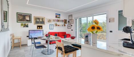 Standard Apartment, Multiple Bedrooms (Gemma Marina Near Villa Grock Museum) | Living area | 21-inch flat-screen TV with cable channels