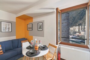 Apartament familiar, diversos dormitoris (The Harbor Old House) | Servei de restauració
