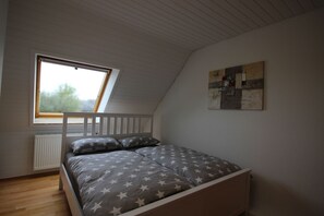 2 habitaciones y muebles diferentes