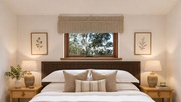 2 bedrooms, iron/ironing board, WiFi, bed sheets