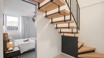 Family Apartment, Multiple Bedrooms, 2 Bathrooms (Corte di Ascona 4) | Staircase