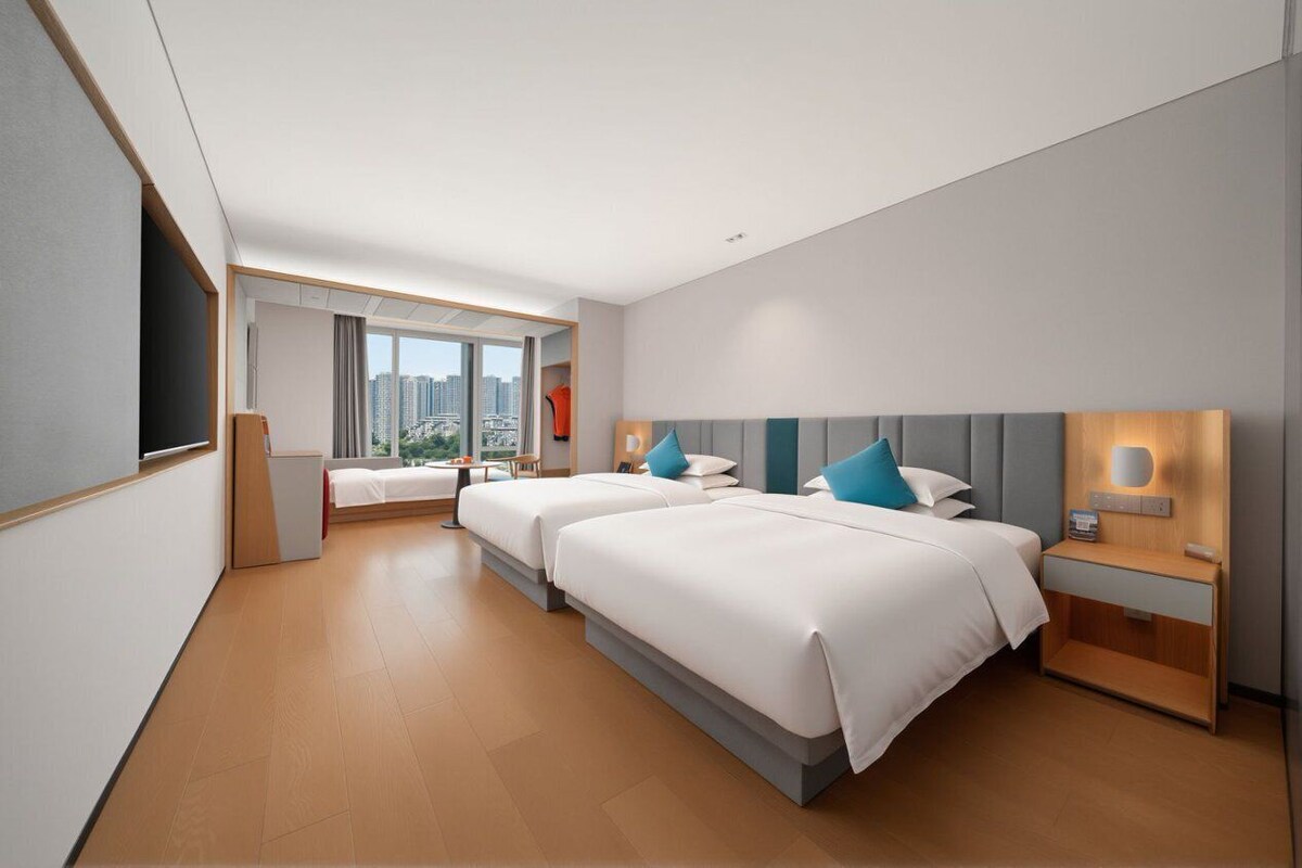 River View Deluxe Family Room (3 Guests)