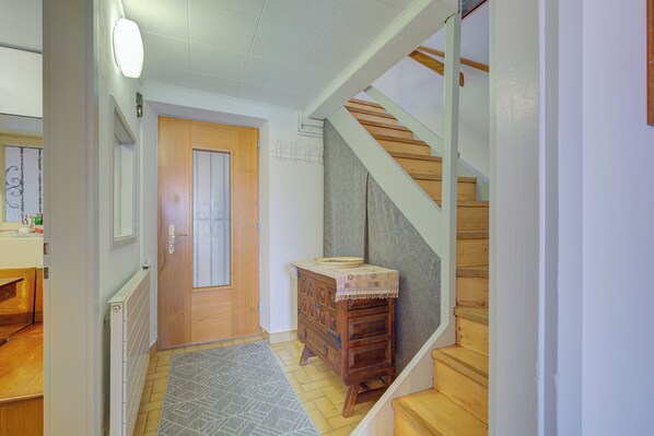Family Apartment, Multiple Bedrooms, Mountainside (Casa Patrizia) | Interior
