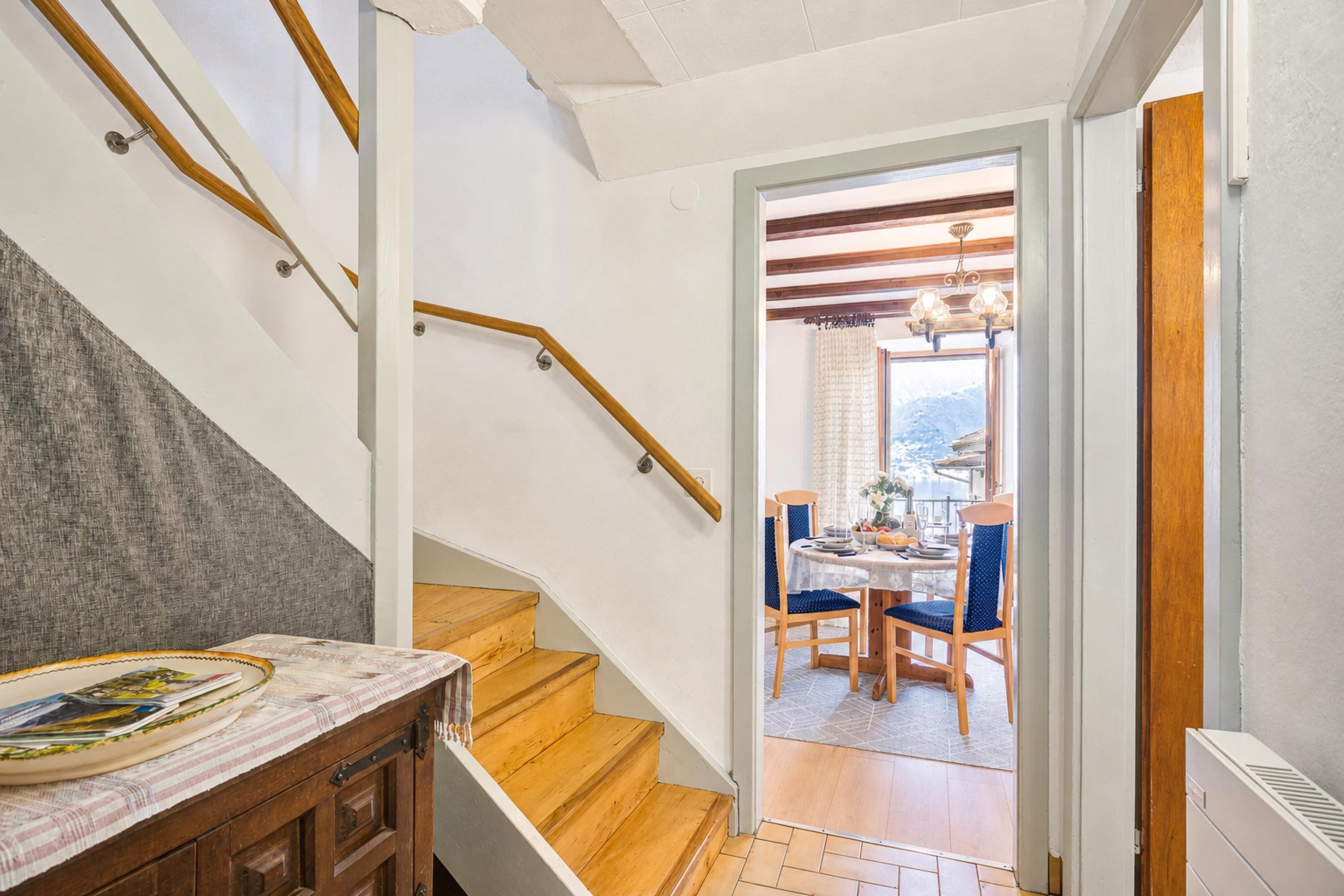 Familienapartment, 2 Schlafzimmer, Balkon, Bergseite (Casa Patrizia Caviano Gambarogno with) | Speisen