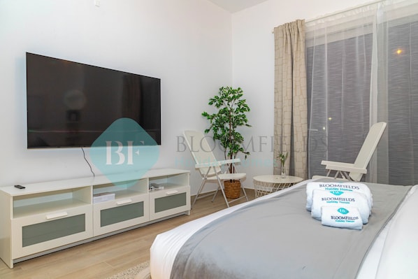 Comfort Studio, City View