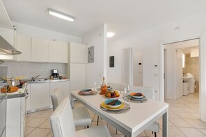 Familienapartment, Mehrere Schlafzimmer (Torbolino) | Speisen