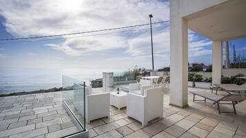 ์ผ์ธ ์๋น