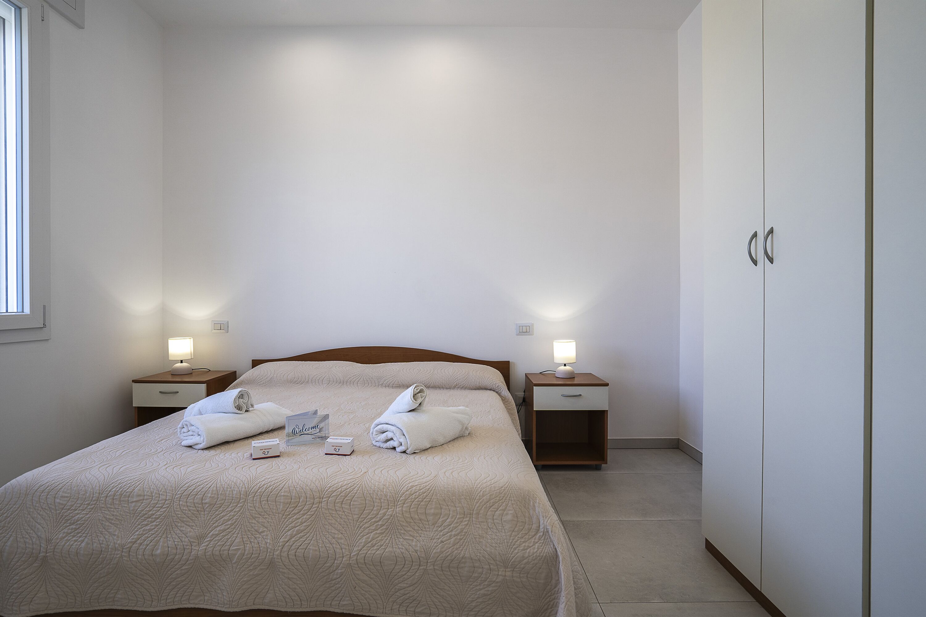 Standard-Apartment, Mehrere Schlafzimmer, Meerseite (Villa Blu Panoramica Trilo Sea View) | 1 Schlafzimmer, kostenloses WLAN, Bettwäsche