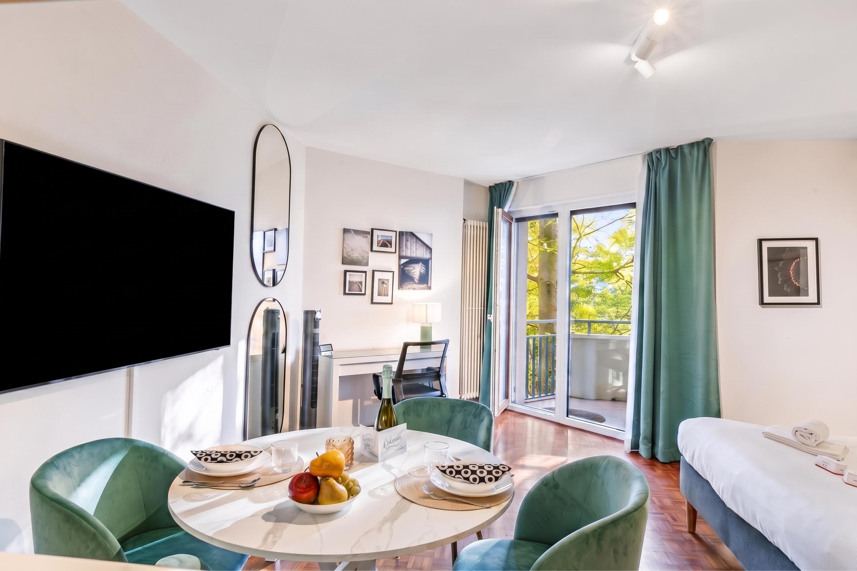 Studio Standard, balcon, vue montagne (La Perla Sul Lago - Studio with)