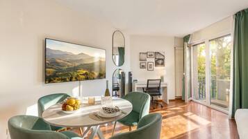 Studio Standard, vue montagne, en bord de lac (La Perla Sul Lago) | Restauration