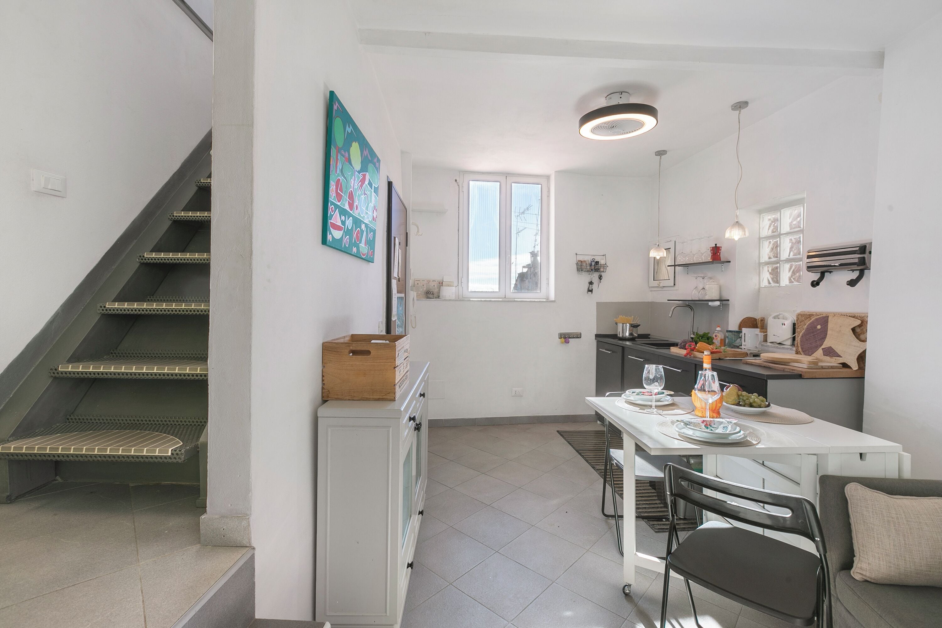Standard Apartment, Multiple Bedrooms (Un Terrazzo Nella Pigna) | Private kitchen | Fridge, stovetop, dishwasher, electric kettle