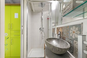 Leilighet – standard, flere soverom (Un Terrazzo Nella Pigna) | Bad | Dusj, hårføner, bidé og håndklær
