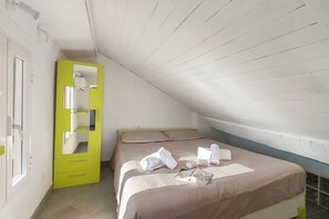 1 多间卧室、免费 WiFi、床单