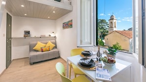 Familieleilighet, 1 soverom, mikrobølgeovn (La Torretta Holiday Home with) | Sitteområde i lobbyen