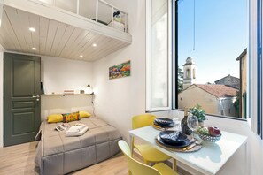 Familie appartement, meerdere slaapkamers (La Torretta Holiday Home Sanremo) | 1 slaapkamer, gratis wifi, beddengoed
