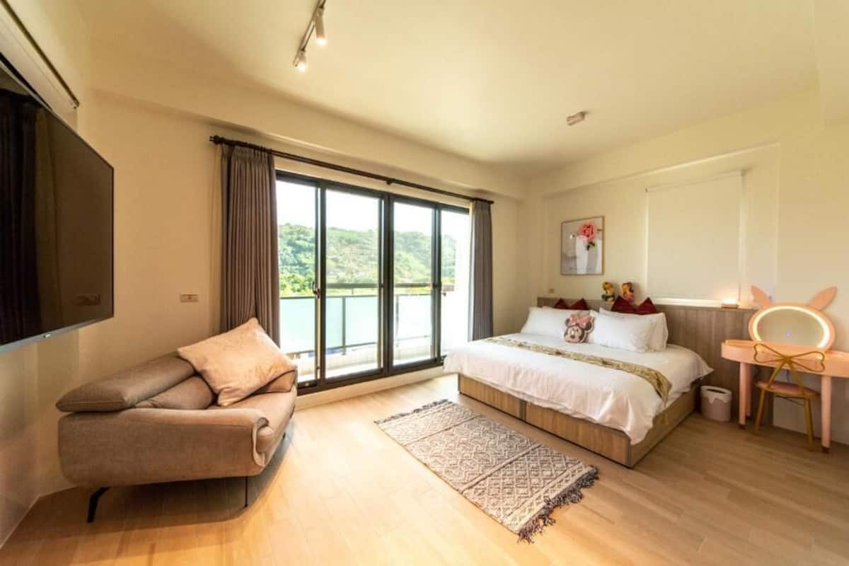 4 bedrooms, free WiFi, bed sheets