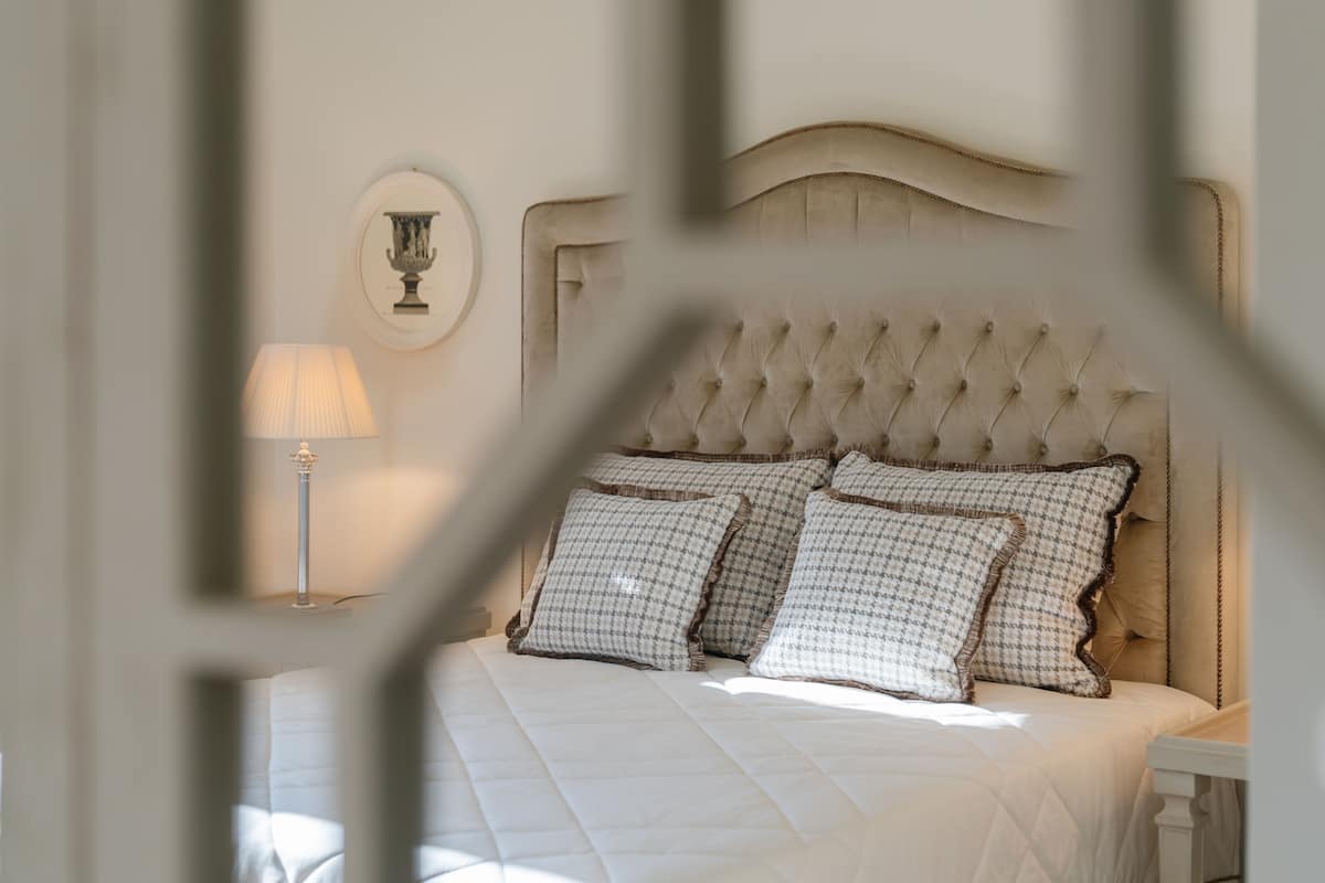Deluxe con balcone, un letto king, vista mare | 1 多间卧室、埃及棉床单、高档床上用品、羽绒被