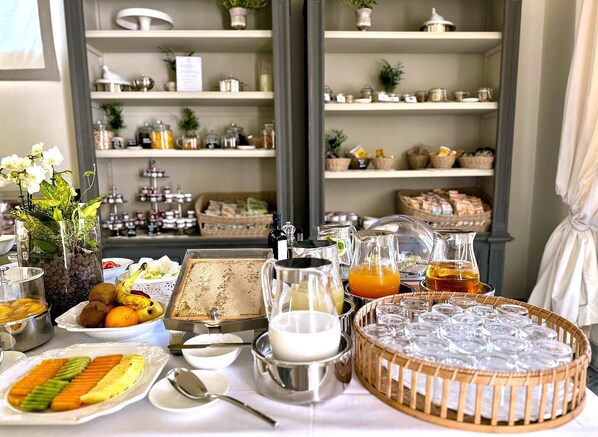 Desayuno buffet incluido todos los días