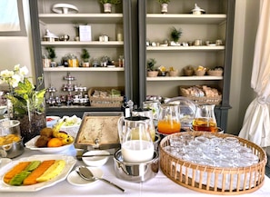 Frokostbuffé er inkludert hver dag