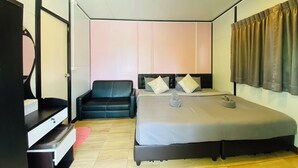 Deluxe Room, Balcony, Garden View