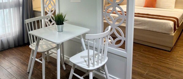 Studio Supérieur | Restauration dans la chambre