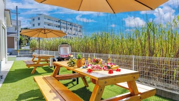 Executive Villa | Terrace/patio