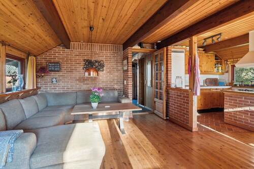 Relaxing holiday oasis near beach and nature