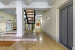 Interior - Giudecca Elegant APT with Stunning Lagoon View! (Venezia)