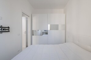 1 bedroom, Internet, bed sheets