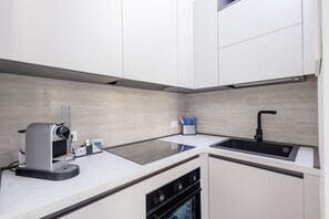 ميكروويف، فرن، غسالة أطباق، محمصة خبز