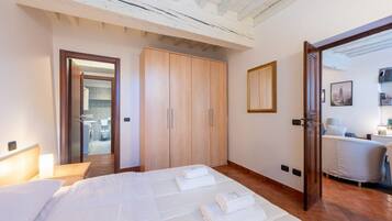1 Schlafzimmer, BĂŒgeleisen/BĂŒgelbrett, WLAN, BettwĂ€sche