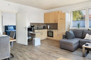 Interior - Apartment 'No 34A Malliß' with Shared Terrace, Private Garden and Wi-Fi (Malliß)