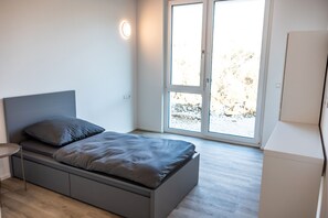 1 quarto, Wi-Fi de cortesia, roupa de cama