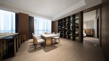 Desk, laptop workspace, free WiFi