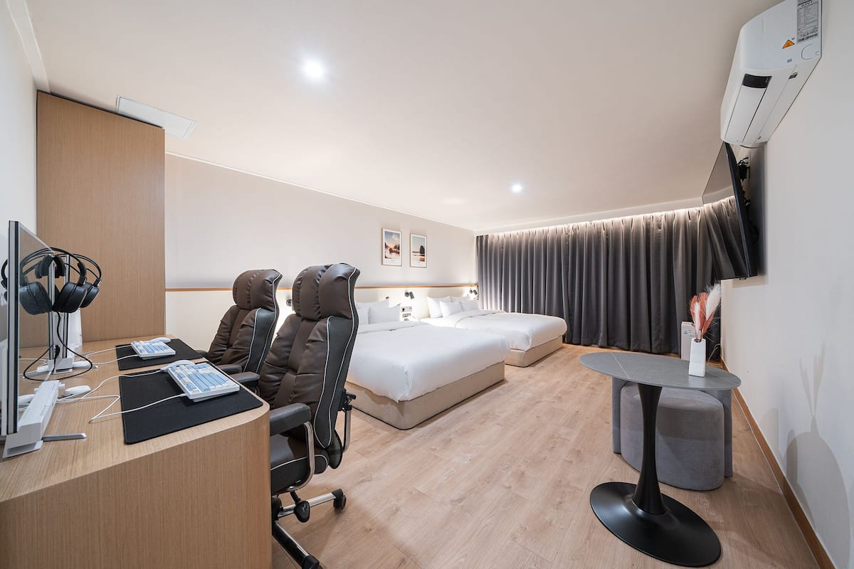 Premier Twin 2PC | Ropa de cama de alta calidad, edredones de plumas, wifi gratis