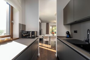 Fridge, microwave, oven, stovetop - Villa Casa Minerva in Istria for 6 guests, panoramic view, near Porec (Višnjan)