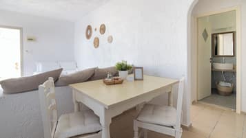 Lägenhet - 1 sovrum - terrass | Skrivbord, gratis wi-fi och sängkläder