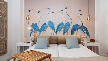 3 bedrooms, iron/ironing board, WiFi (free), bed sheets