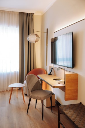 Chambre (Privilege) | Minibar, coffres-forts dans les chambres, bureau