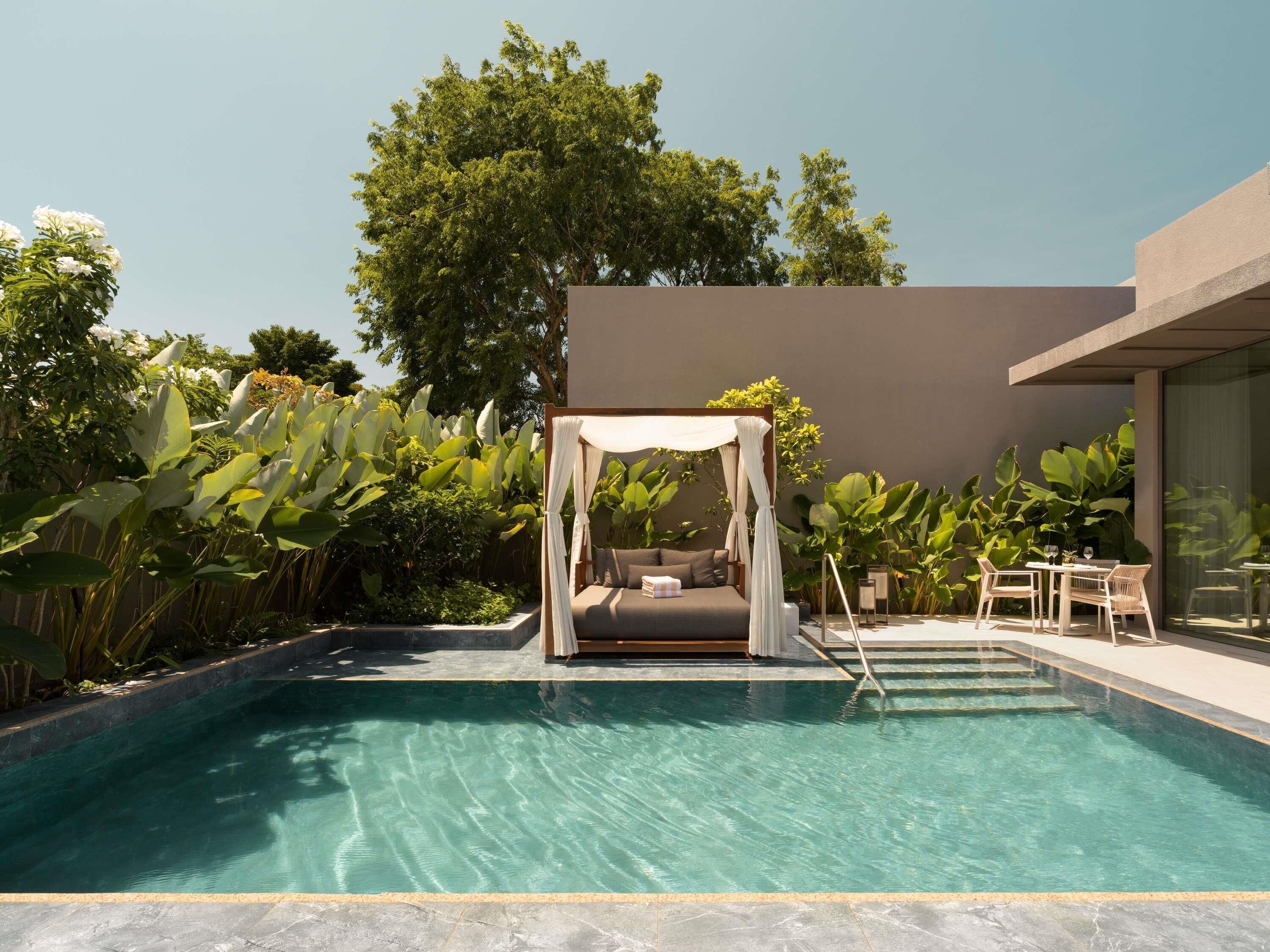 Mini-bar avec articles gratuits, décoration personnalisée