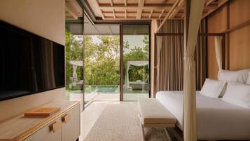 Free minibar, individually decorated, individually furnished