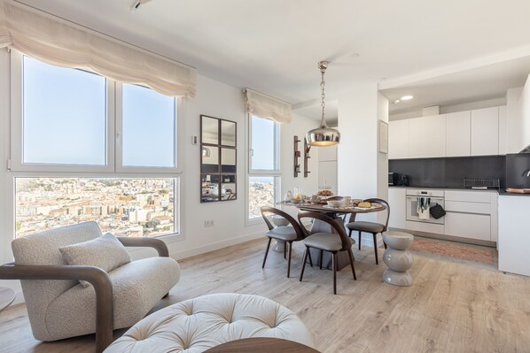 Unclassified image, 1 of 36, button