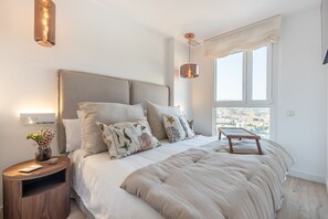 2 chambres, fer et planche à repasser, Wi-Fi gratuit, draps fournis