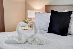 5 habitaciones, tabla de planchar con plancha, cuna de viaje y wifi 