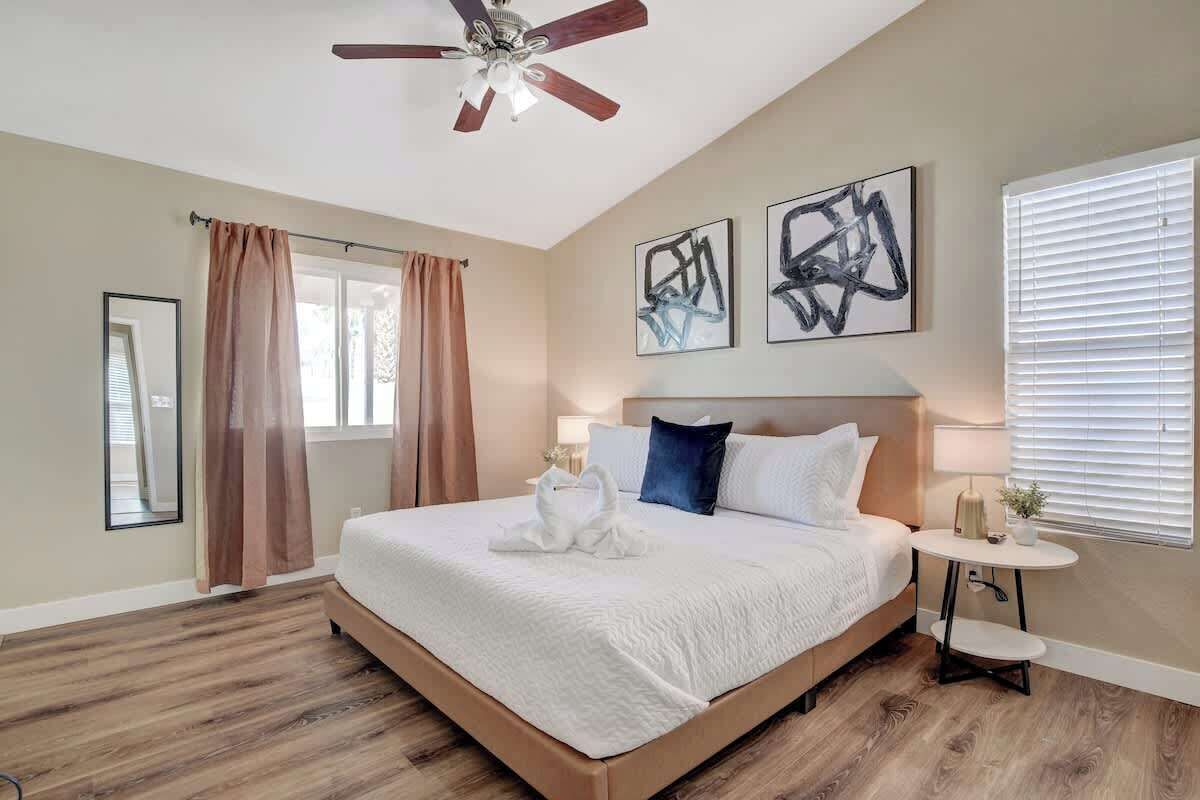 5 bedrooms, iron/ironing board, travel crib, WiFi