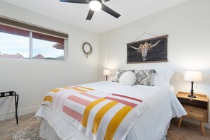 3 makuuhuonetta, silitysrauta/-lauta, vauvan matkasänky, Wi-Fi